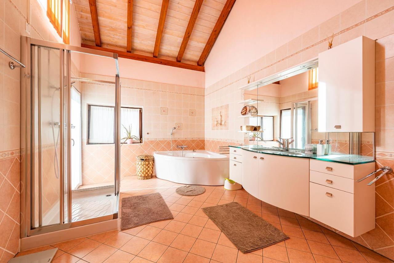 Casa Luna - Wonderful Lake View Brione sopra Minusio Luaran gambar